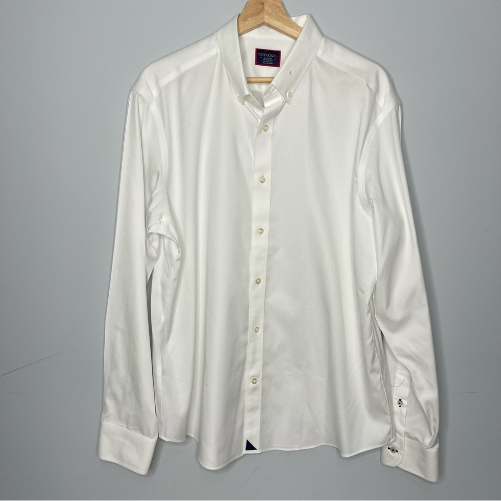 UNTUCKit Men's White Button-Down Casual Shirt